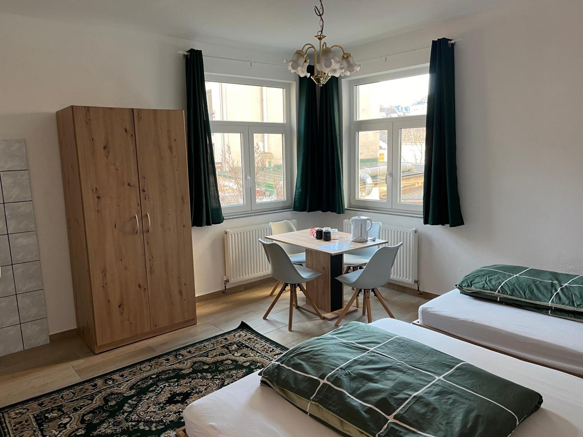 Traveler Lodging Wina Bagian luar foto